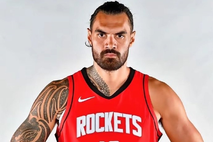 三年 3900 万续约!亚当斯留守火箭,内线再添保障 三年 3900 万续约!亚当斯留守火箭,内线再添保障